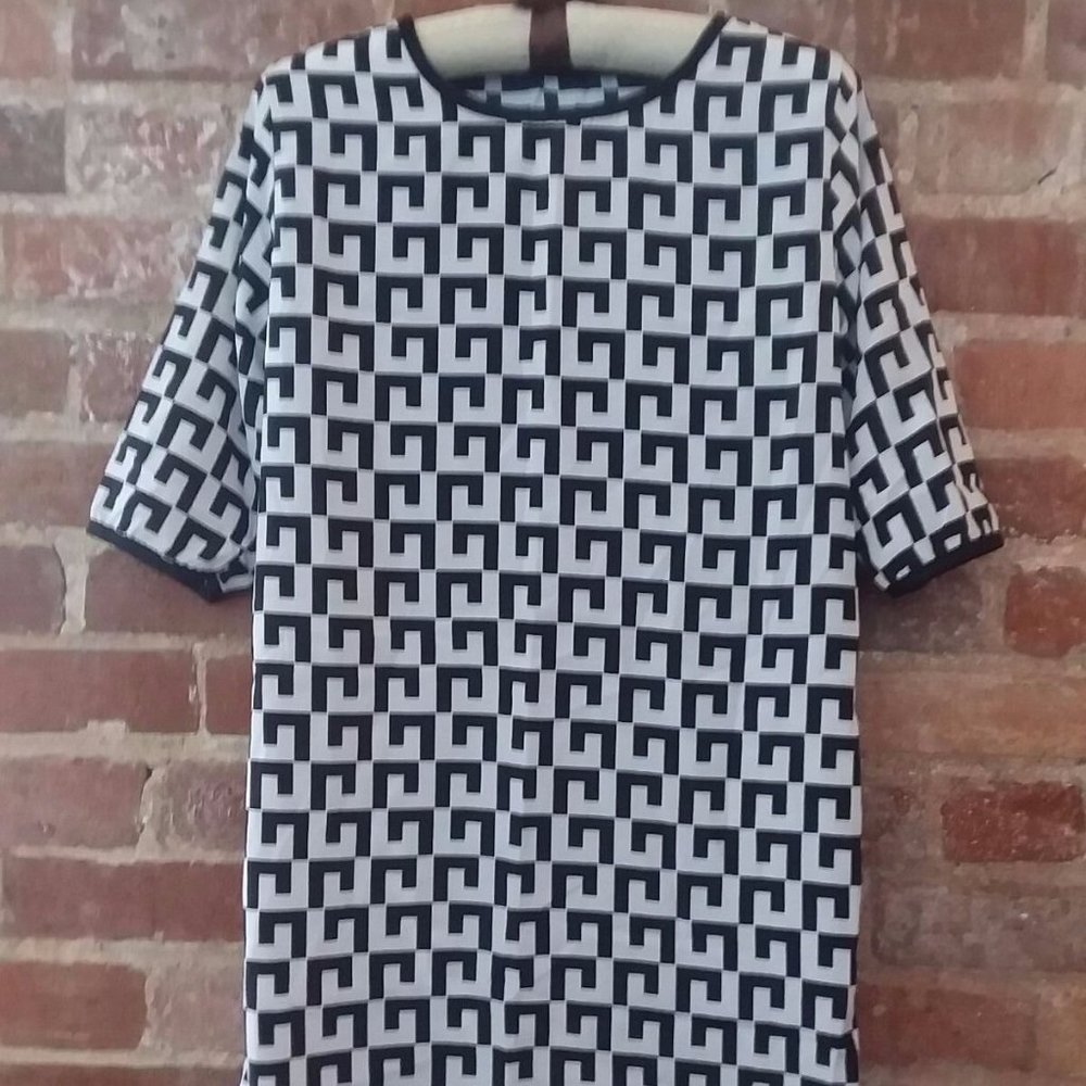 Black & White Geometric Print Short Sleeve Mini Dress Women Juniors Size XXS
